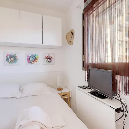 Lavandou - T2 In The Center - 200 M From The Sea Apartamento Le Lavandou